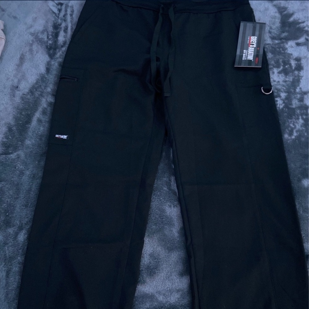 Size medium greys anatomy stub pants.
